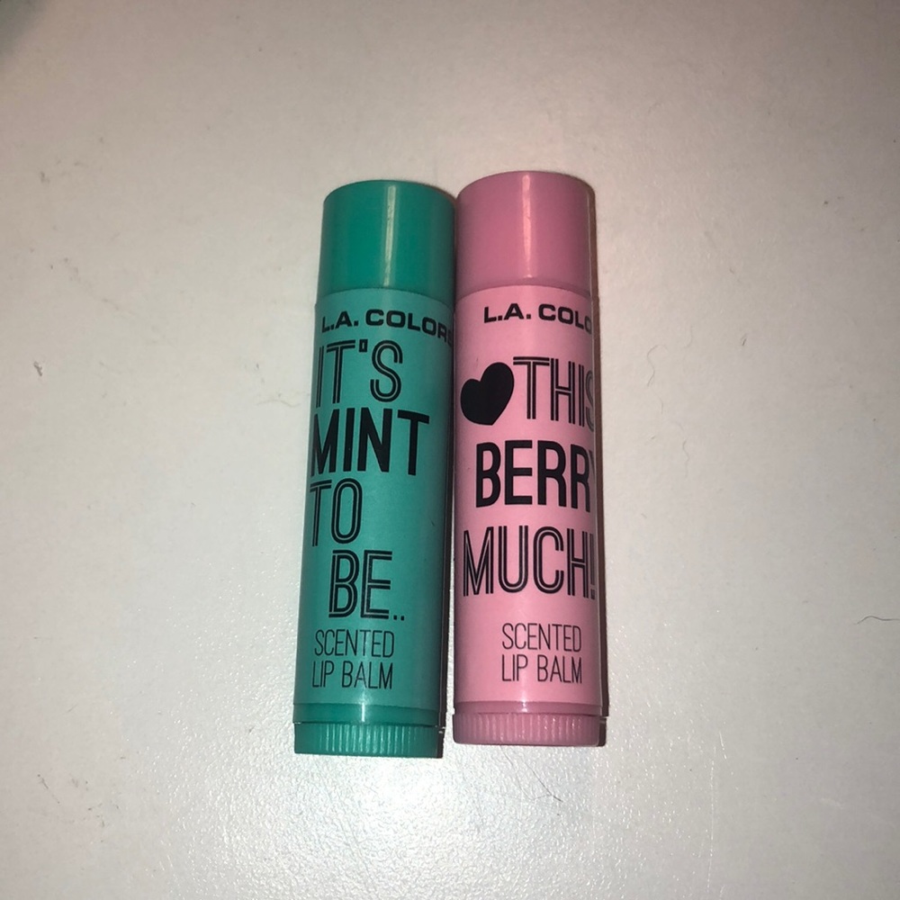 L.A Colors mint &’ straberry chapstick